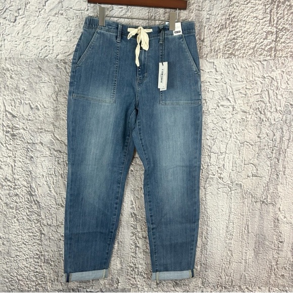 NWT Judy Blue Airplane Mode medium wash denim drawstring joggers - Picture 1 of 8